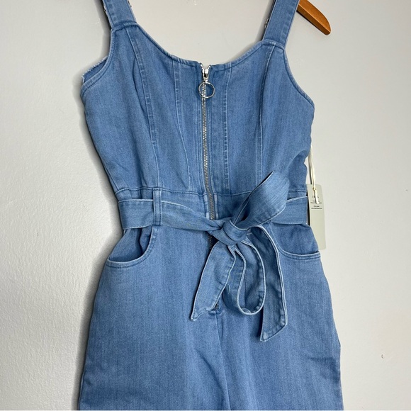 IRIS Basic Women's Blue Denim Belted Jumpsuit NWT - Picture 3 of 8